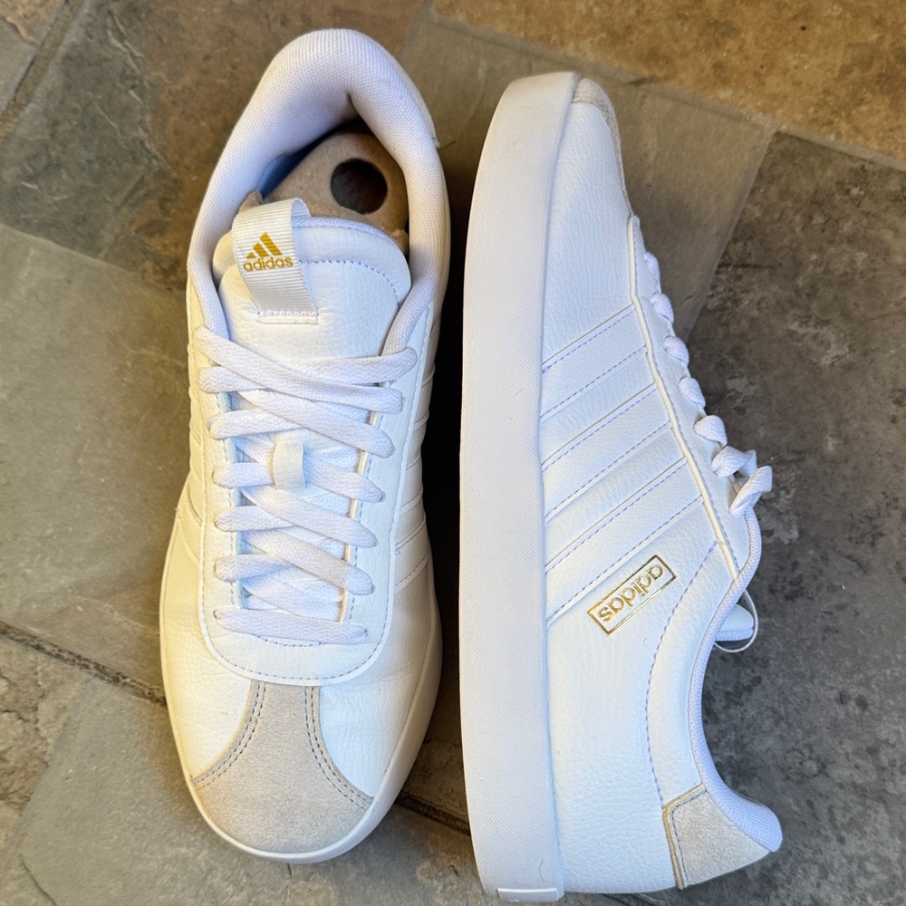 Adidas Elma woman White Leather Casual Sneakers - Picture 9 of 9
